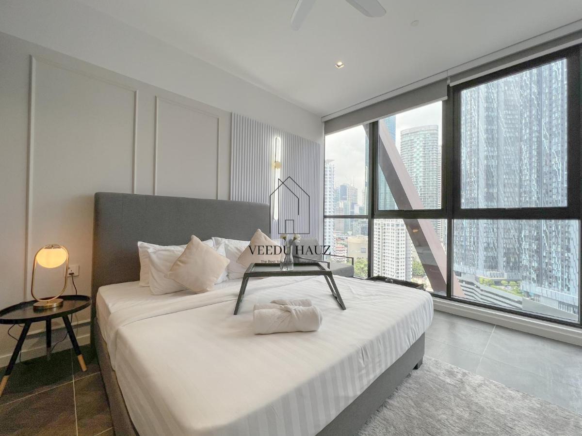 Scarletz Suites At Klcc By Veedu Hauz Куала-Лумпур Экстерьер фото